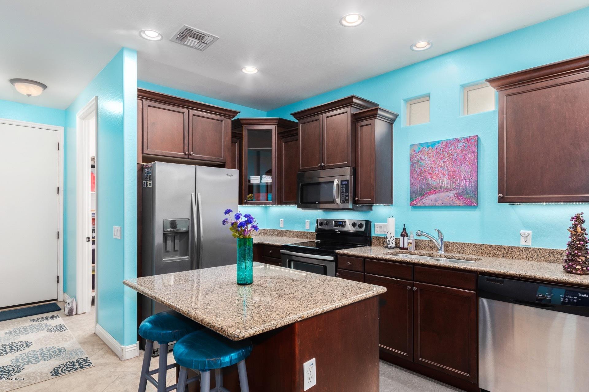3492 East Sheffield Road Gilbert, AZ 85296 - Photo 4 of 25 Kitchen with Island