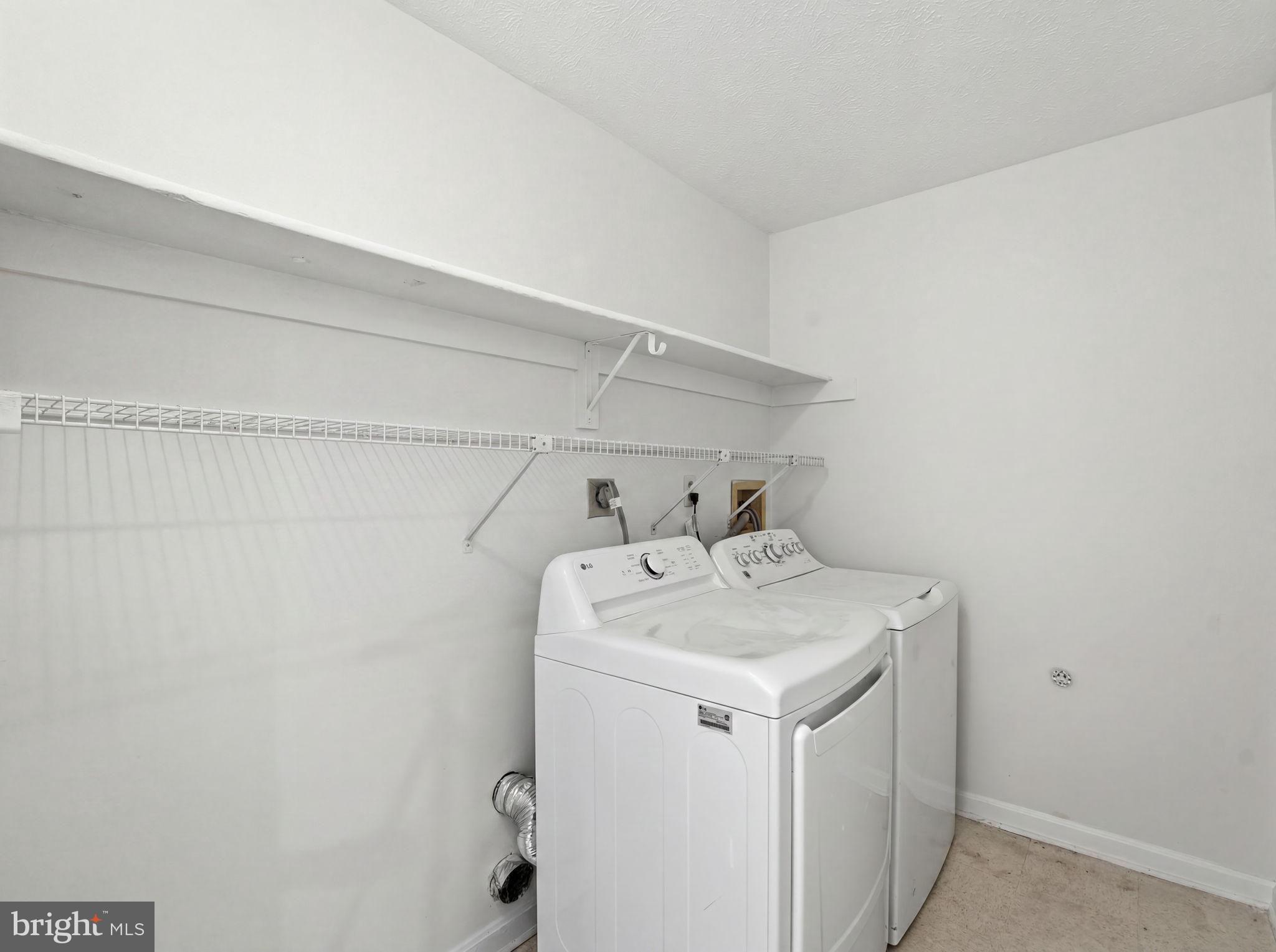 10120 Oakton Terrace Road Oakton, VA 22124 - Photo 12 of 26