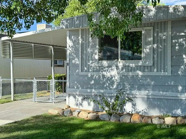 a view of a terrace with sitting area