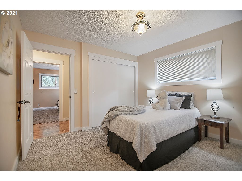 103 Studebaker Road Castle Rock, WA 98611 - Photo 15 of 32