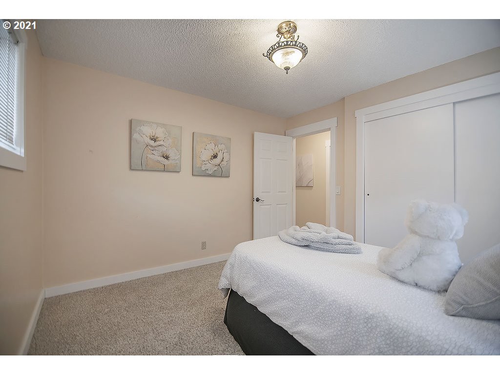 103 Studebaker Road Castle Rock, WA 98611 - Photo 16 of 32