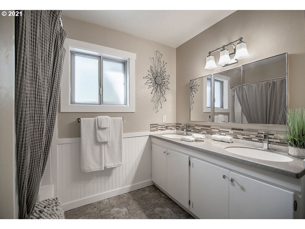 103 Studebaker Road Castle Rock, WA 98611 - Photo 17 of 32