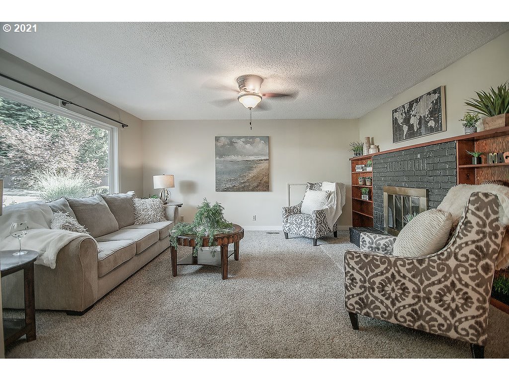 103 Studebaker Road Castle Rock, WA 98611 - Photo 3 of 32