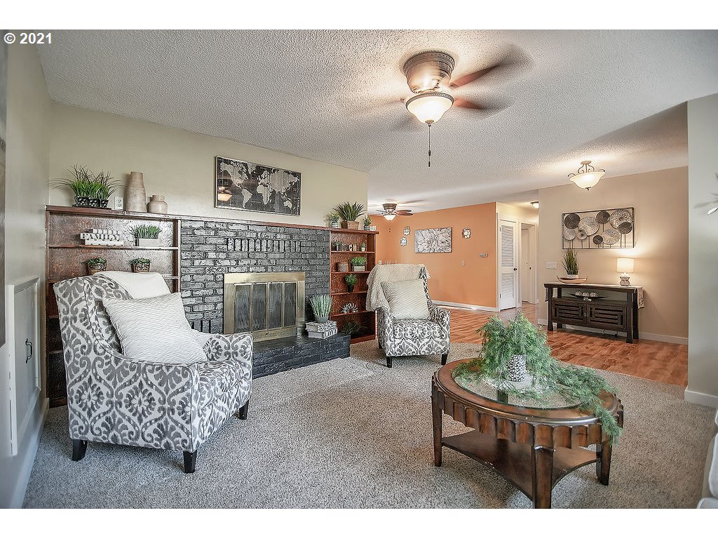 103 Studebaker Road Castle Rock, WA 98611 - Photo 4 of 32