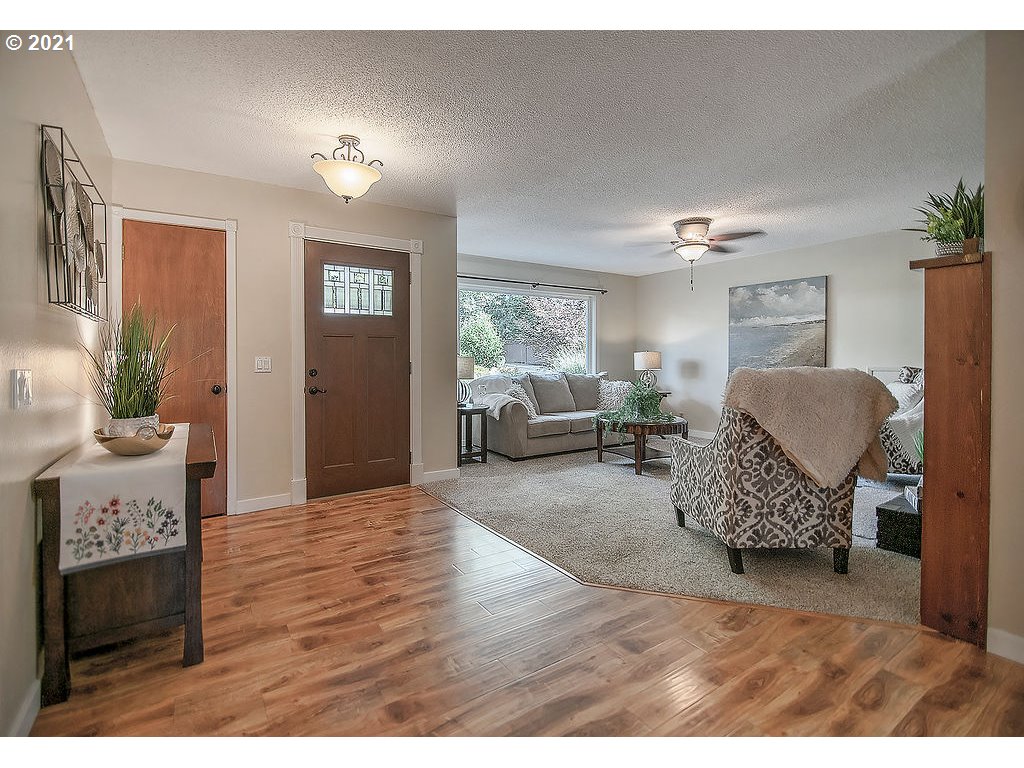 103 Studebaker Road Castle Rock, WA 98611 - Photo 5 of 32
