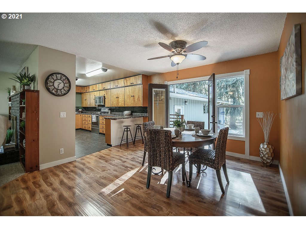 103 Studebaker Road Castle Rock, WA 98611 - Photo 8 of 32