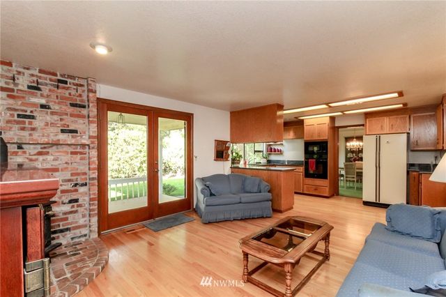 $369,000 | 7023 Cameo Drive Southwest, Lakewood, WA 98498