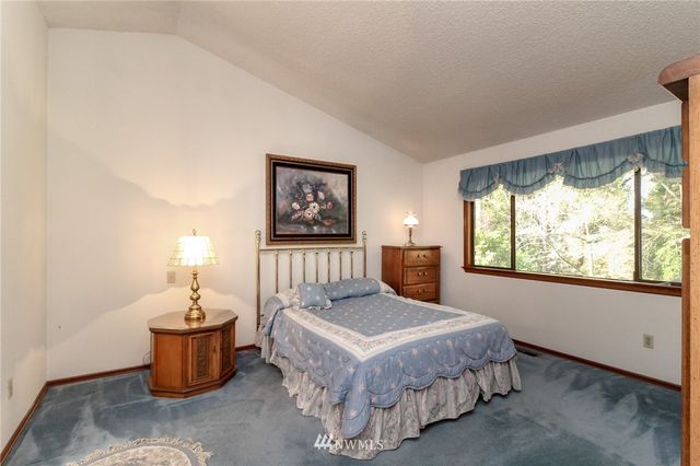 $369,000 | 7023 Cameo Drive Southwest, Lakewood, WA 98498