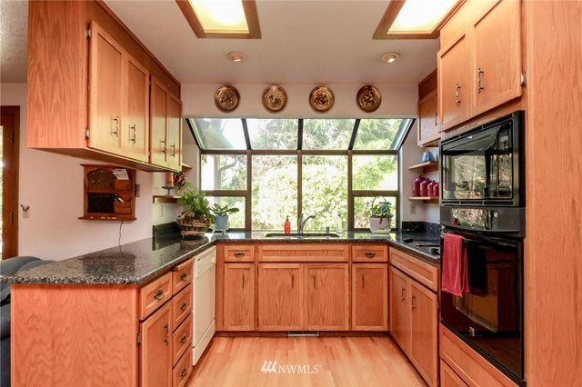 $369,000 | 7023 Cameo Drive Southwest, Lakewood, WA 98498