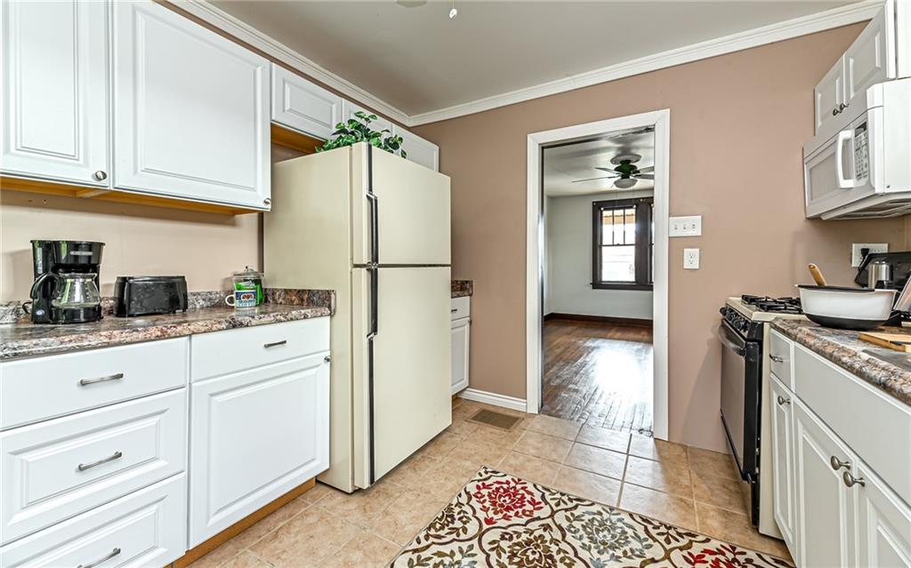 417 Columbia Avenue Pittsburgh, PA 15229 - Photo 13 of 27