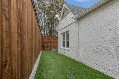 $2,795,000 | 3913 Hamilton Avenue, Fort Worth, TX 76107