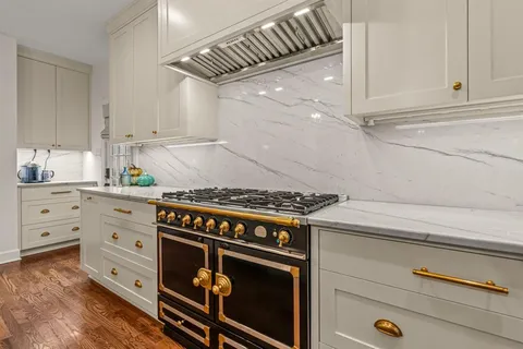 $2,795,000 | 3913 Hamilton Avenue, Fort Worth, TX 76107