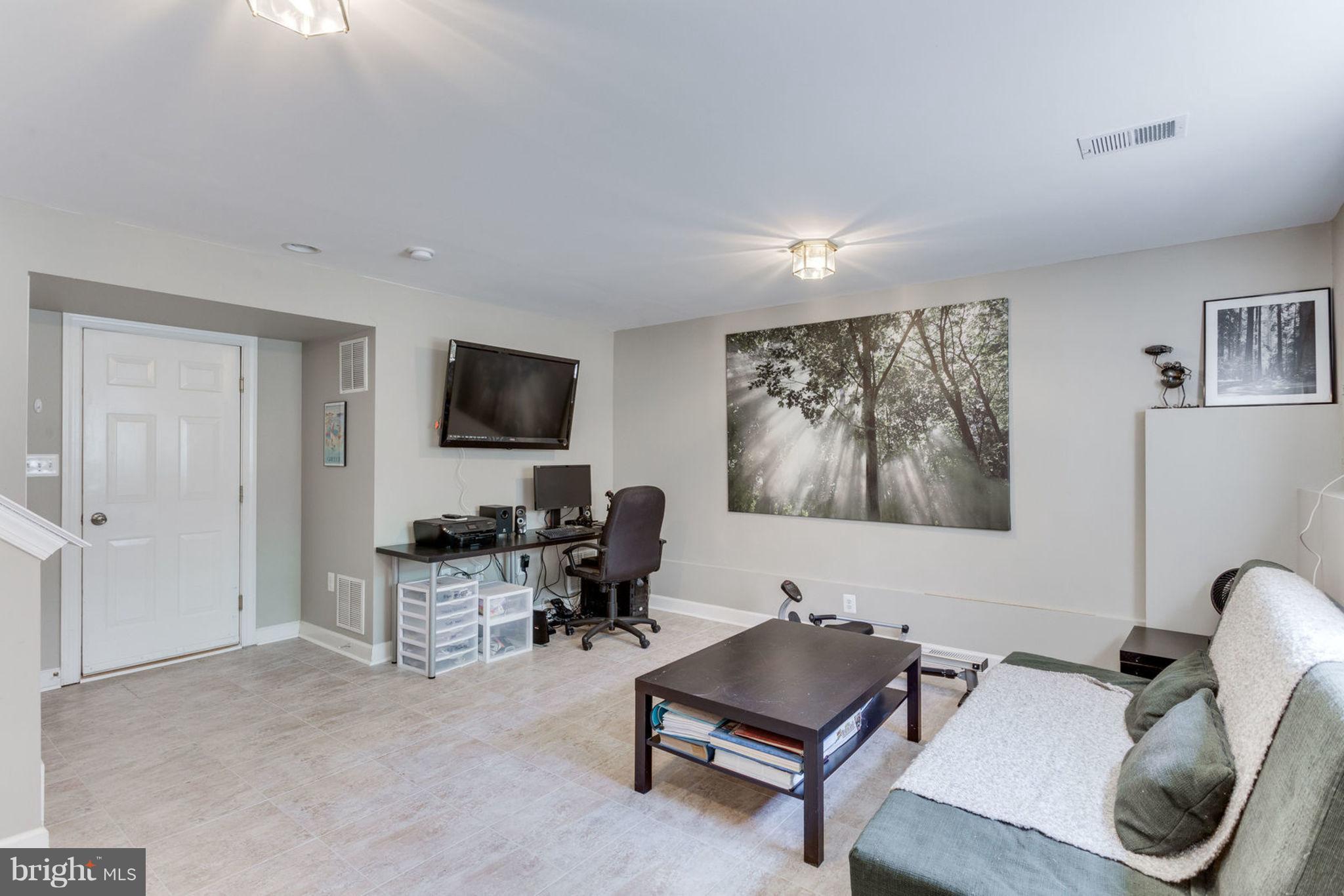 8107 Hard Shale Road Manassas, VA 20111 - Photo 28 of 29 Rec Room with full bath