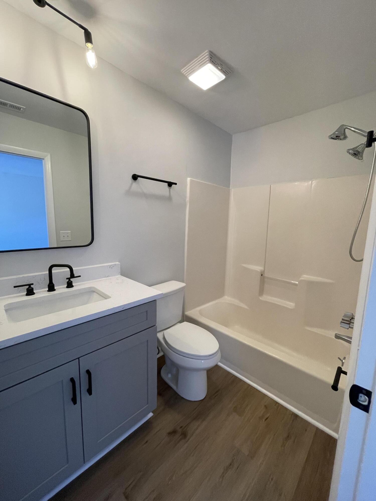 1530 Fort Johnson Road, Unit 2M Charleston, SC 29412 - Photo 8 of 14 IMG-8074