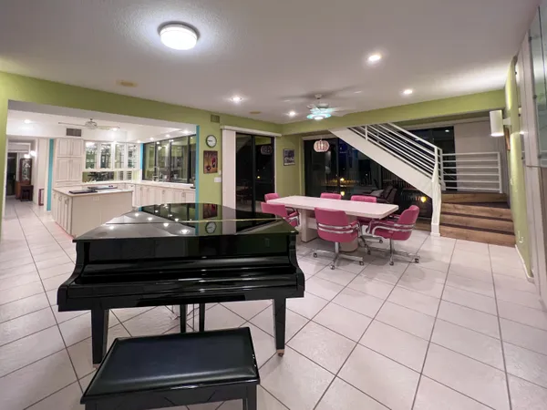 $1,990,000 | 8902 Southeast Marina Bay Drive, Hobe Sound, FL 33455