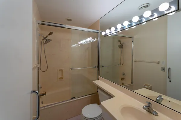 $1,990,000 | 8902 Southeast Marina Bay Drive, Hobe Sound, FL 33455