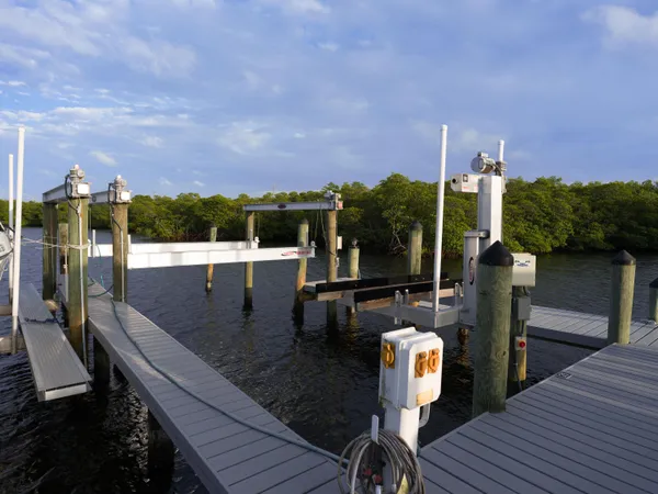 $1,990,000 | 8902 Southeast Marina Bay Drive, Hobe Sound, FL 33455