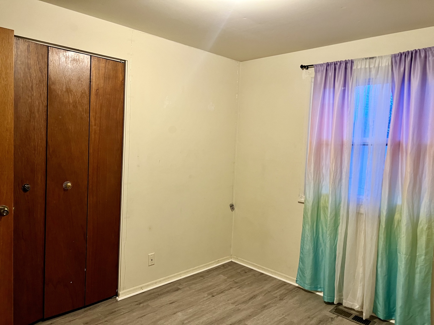 2504 Campbell Drive Champaign, IL 61821 - Photo 15 of 24 a view of a bathroom with shower curtain