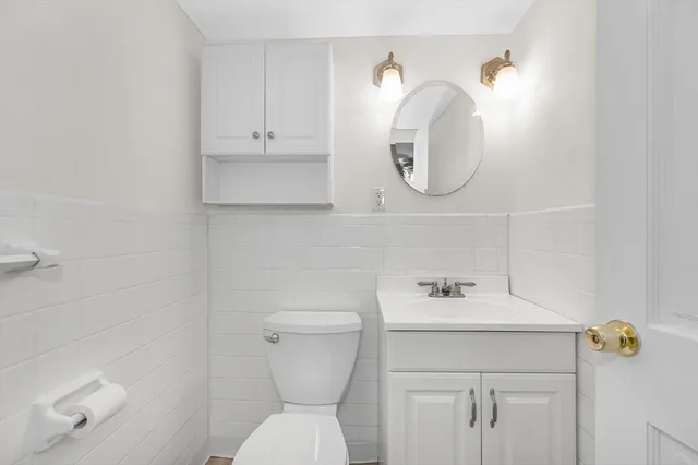 $2,200 | 3 Louisburg Square, Unit 8, Nashua, NH 03060