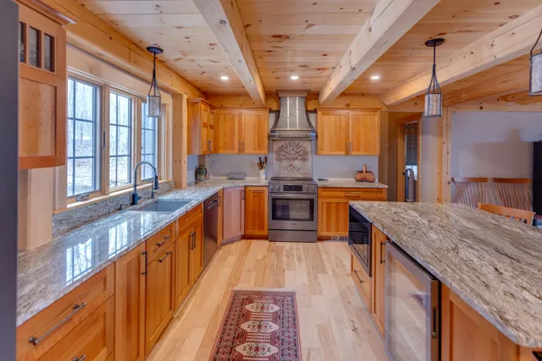 $1,649,000 | 365 Tunnel Stream Road, Benton, NH 03785
