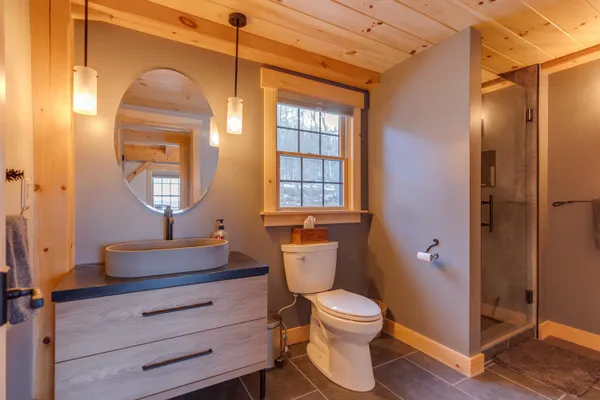 $1,649,000 | 365 Tunnel Stream Road, Benton, NH 03785