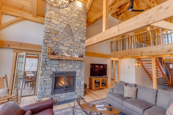 $1,649,000 | 365 Tunnel Stream Road, Benton, NH 03785