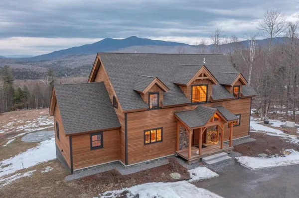 $1,649,000 | 365 Tunnel Stream Road, Benton, NH 03785