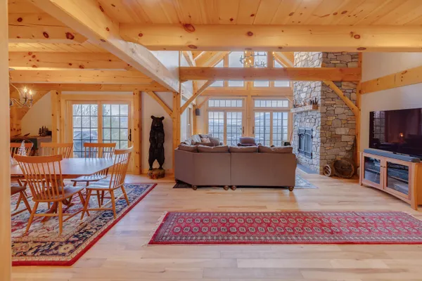 $1,649,000 | 365 Tunnel Stream Road, Benton, NH 03785