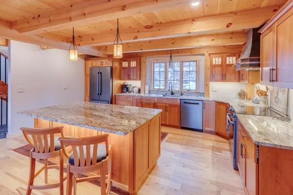 $1,649,000 | 365 Tunnel Stream Road, Benton, NH 03785