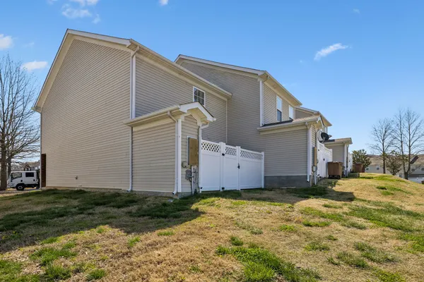 $299,900 | 1749 Red Jacket Drive, Antioch, TN 37013