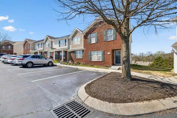 $299,900 | 1749 Red Jacket Drive, Antioch, TN 37013