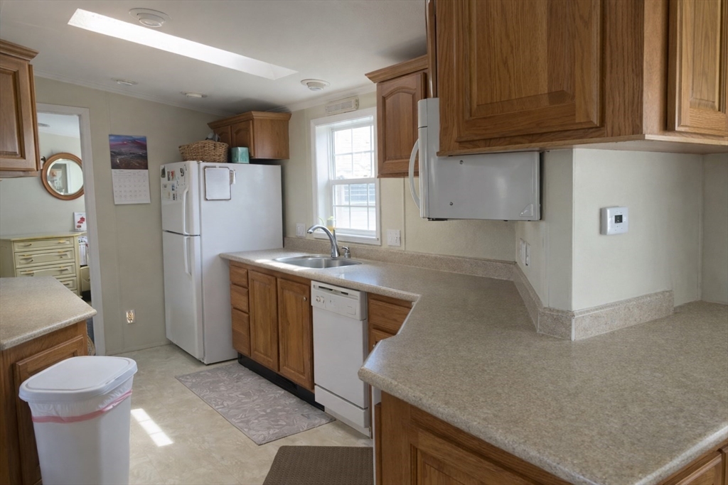 3 Nob Hill Road Weymouth, MA 02188 - Photo 3 of 14