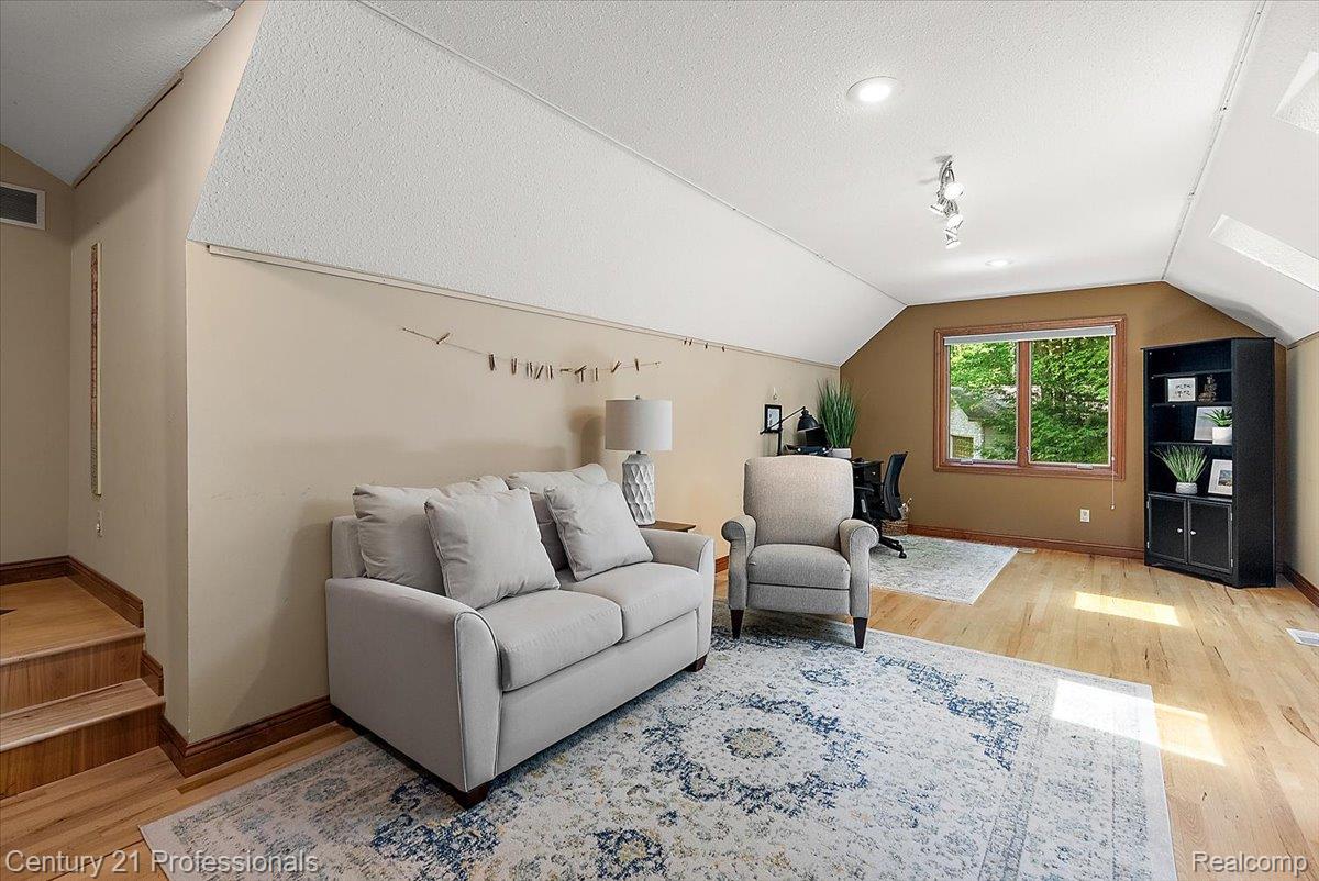 9867 Rainbow Ridge Drive Schoolcraft, MI 49087 - Photo 46 of 82 72-9867 Rainbow Ridge Ct-72.jpg