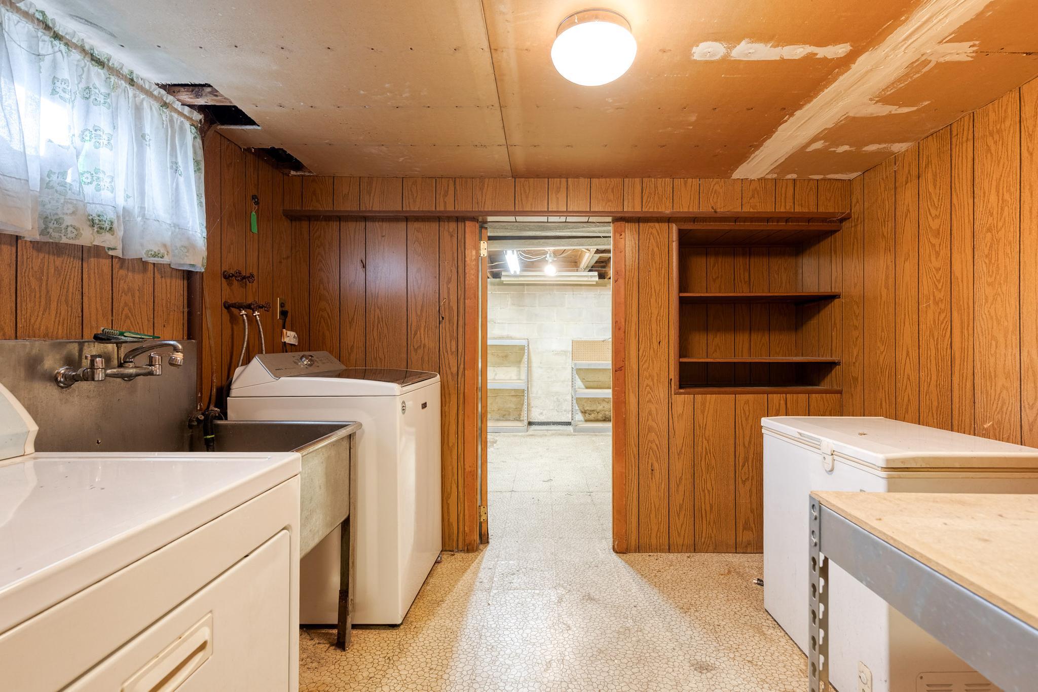 8306 Berkfield Road Baltimore, MD 21237 - Photo 19 of 26 laundry room