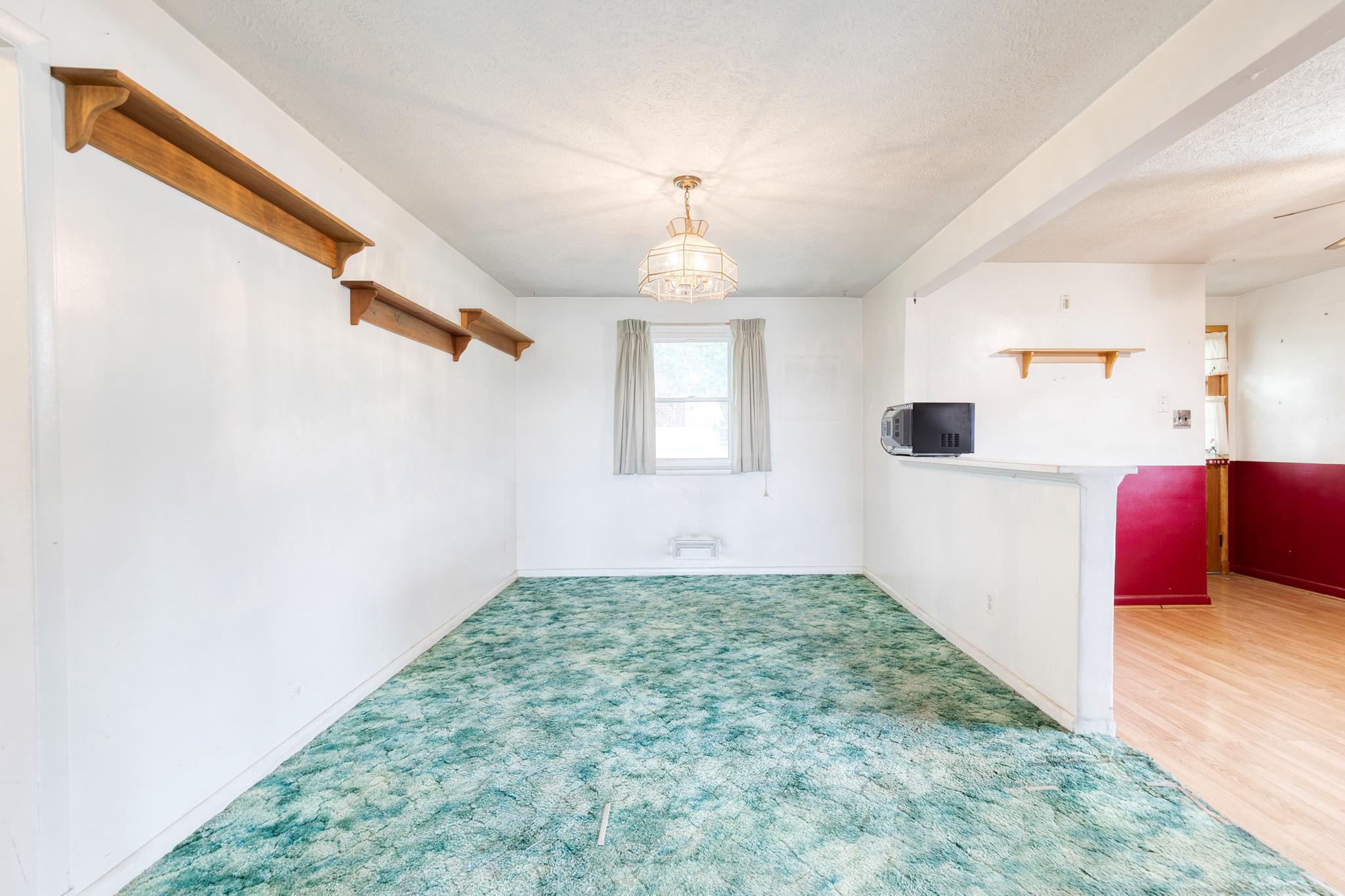 8306 Berkfield Road Baltimore, MD 21237 - Photo 8 of 26 Dining area