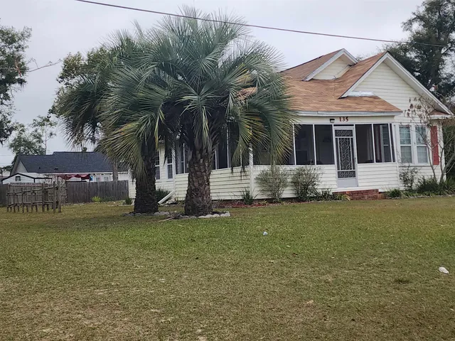 $179,900 | 135 Southeast Oak Street, Madison, FL 32340