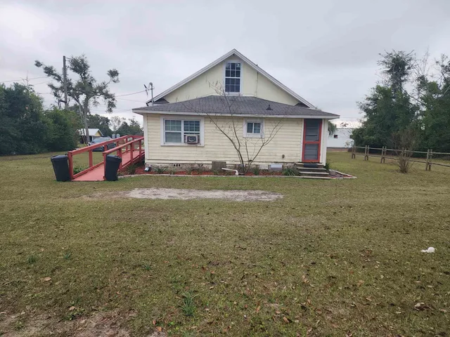 $179,900 | 135 Southeast Oak Street, Madison, FL 32340