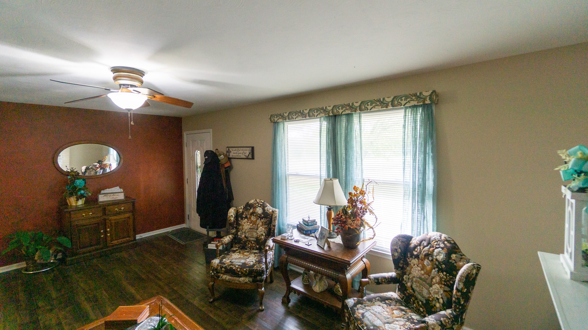 424 Dorris Road Portland, TN 37148 - Photo 22 of 48 a living room with furniture
