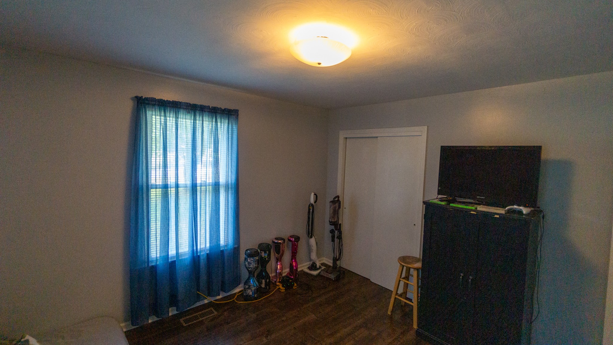 424 Dorris Road Portland, TN 37148 - Photo 35 of 48 wooden floor and windows in a room