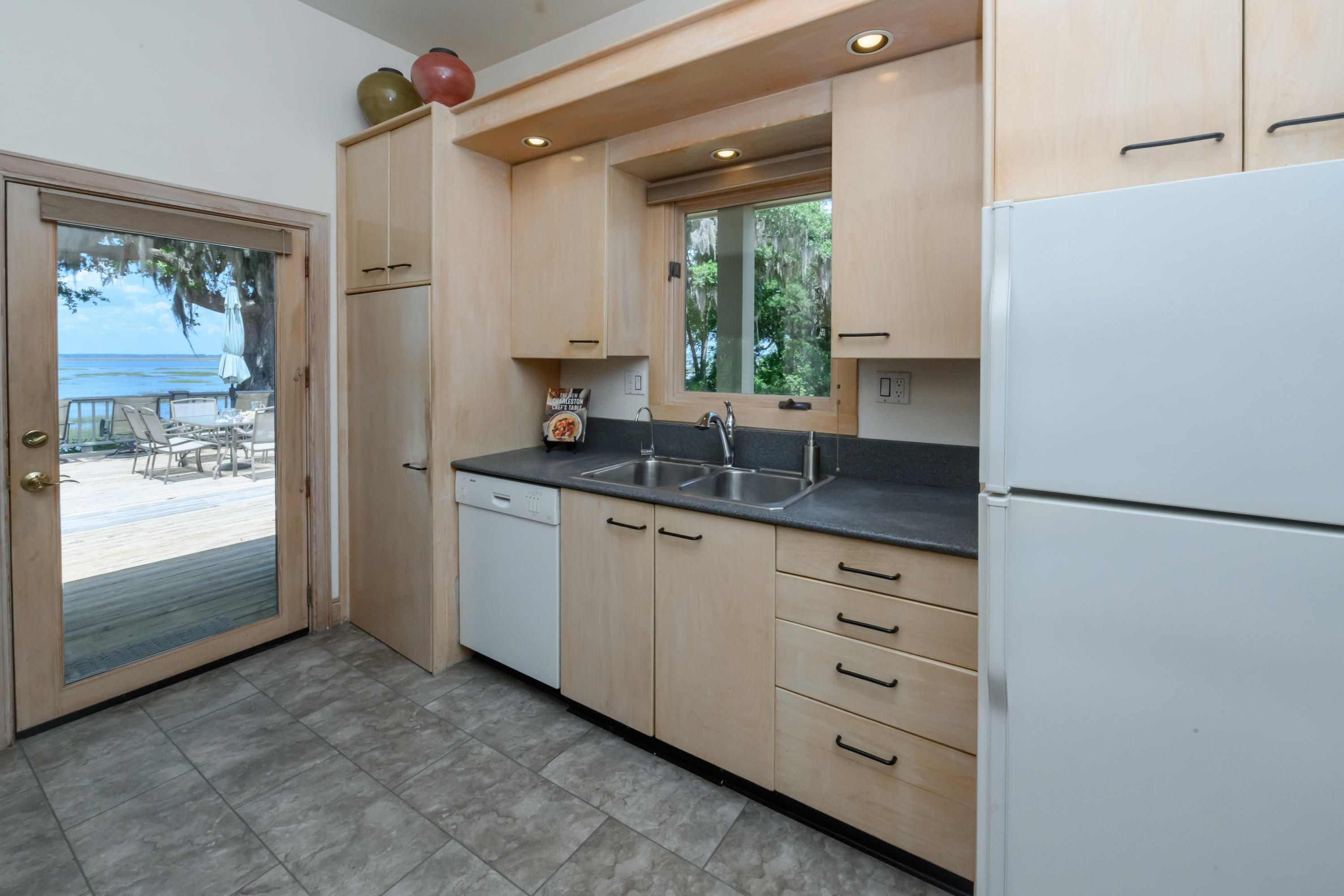 6696 Bears Bluff Road Wadmalaw Island, SC 29487 - Photo 11 of 27 6696 Bears Bluff Road_Low Res-30