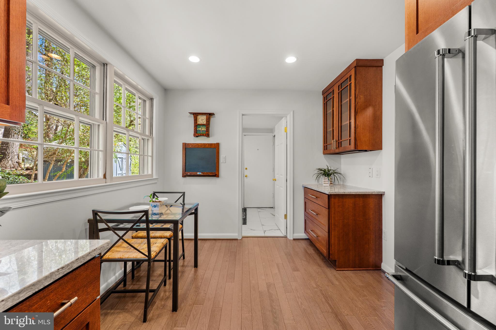 6703 Norview Court Springfield, VA 22152 - Photo 12 of 49 Breakfast Area