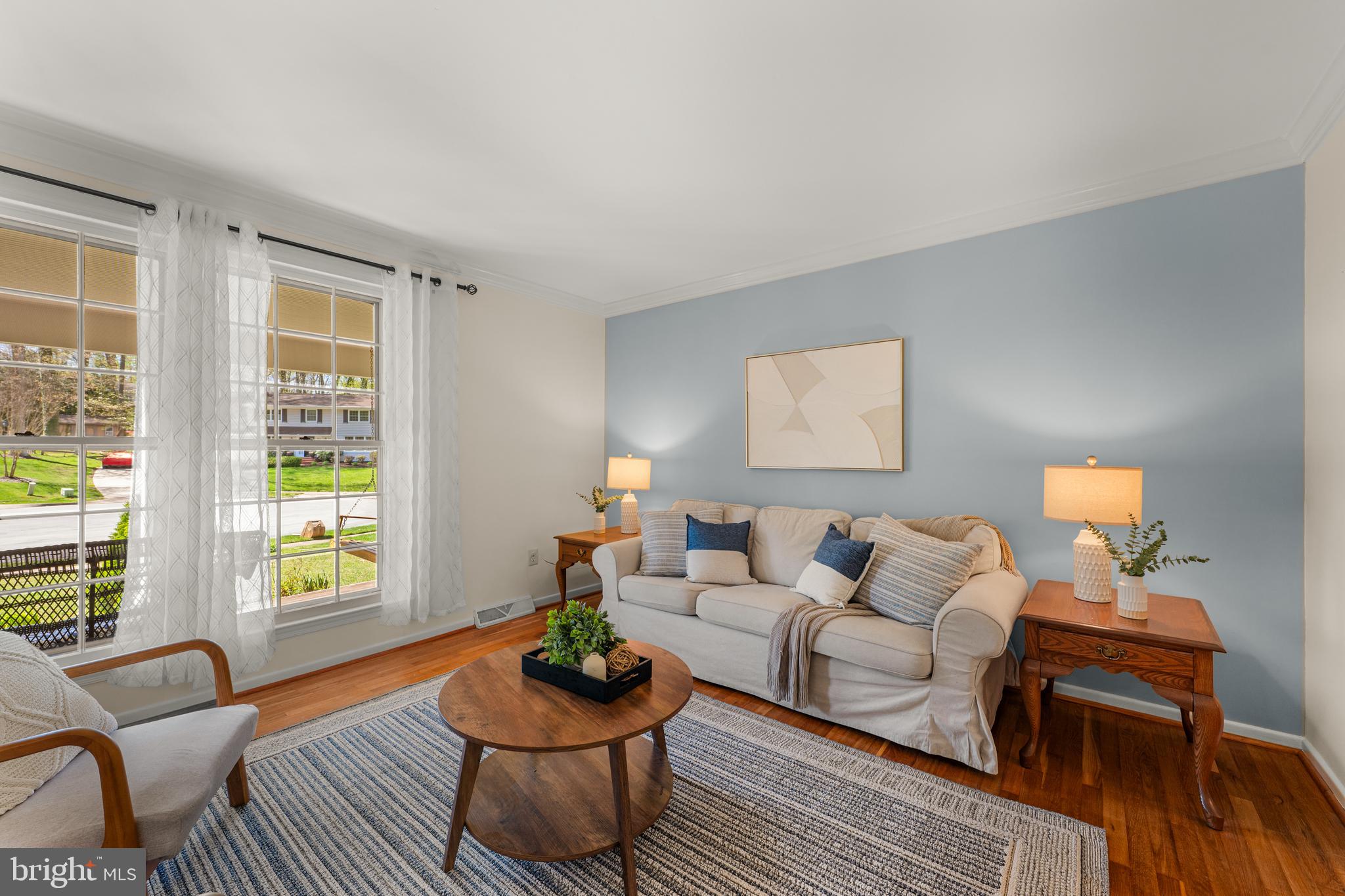 6703 Norview Court Springfield, VA 22152 - Photo 15 of 49 Living Room