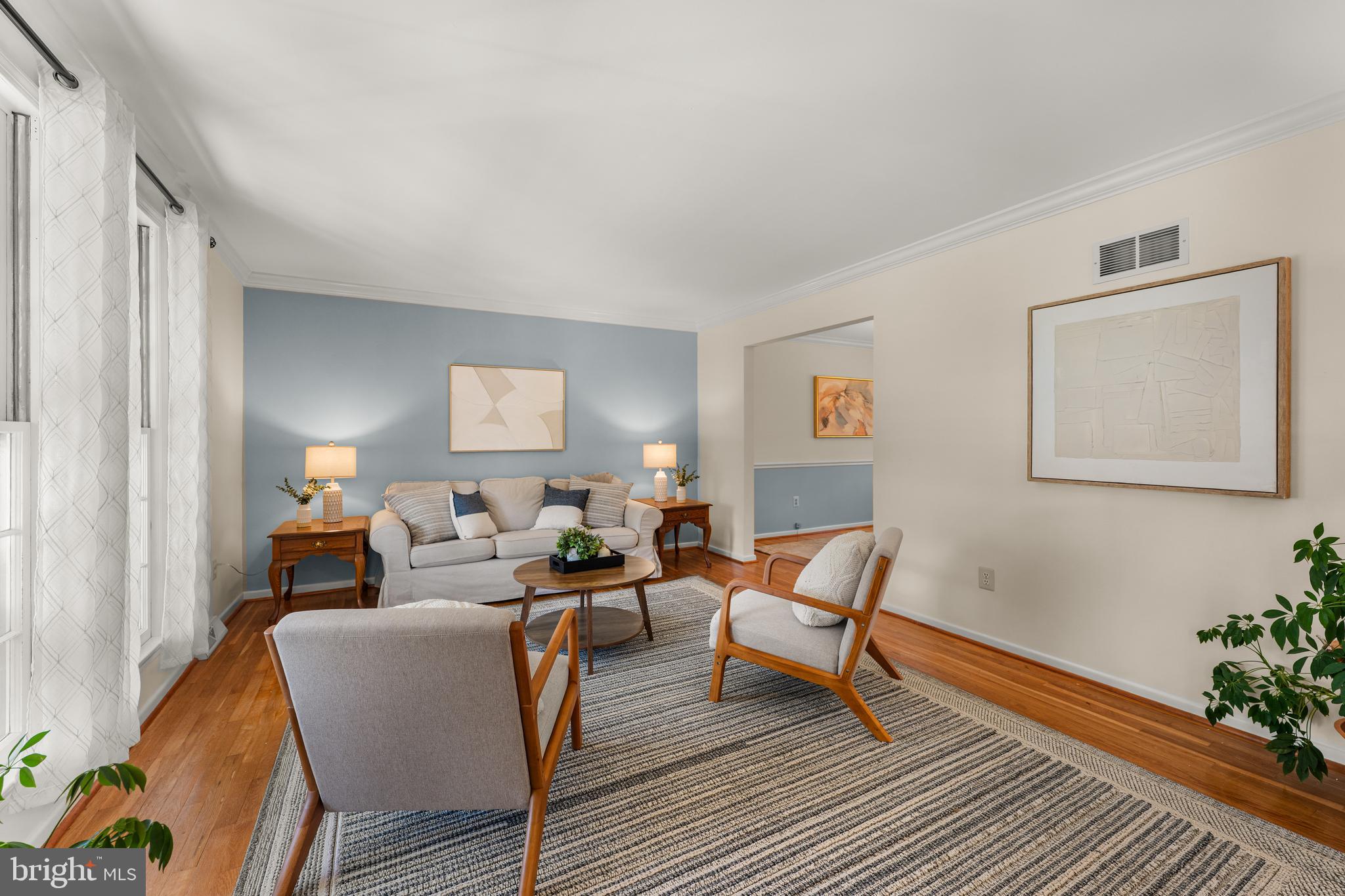 6703 Norview Court Springfield, VA 22152 - Photo 16 of 49 Living Room