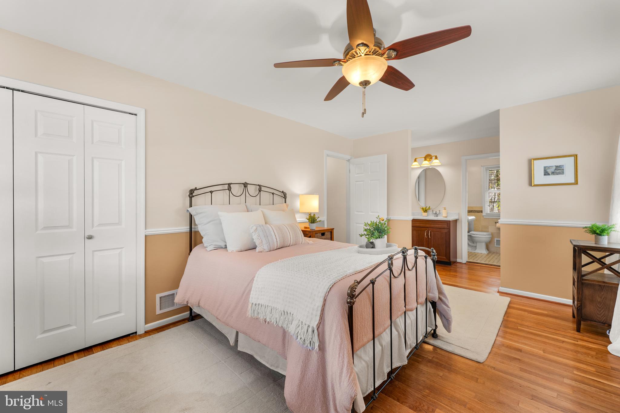 6703 Norview Court Springfield, VA 22152 - Photo 22 of 49 Primary Suite