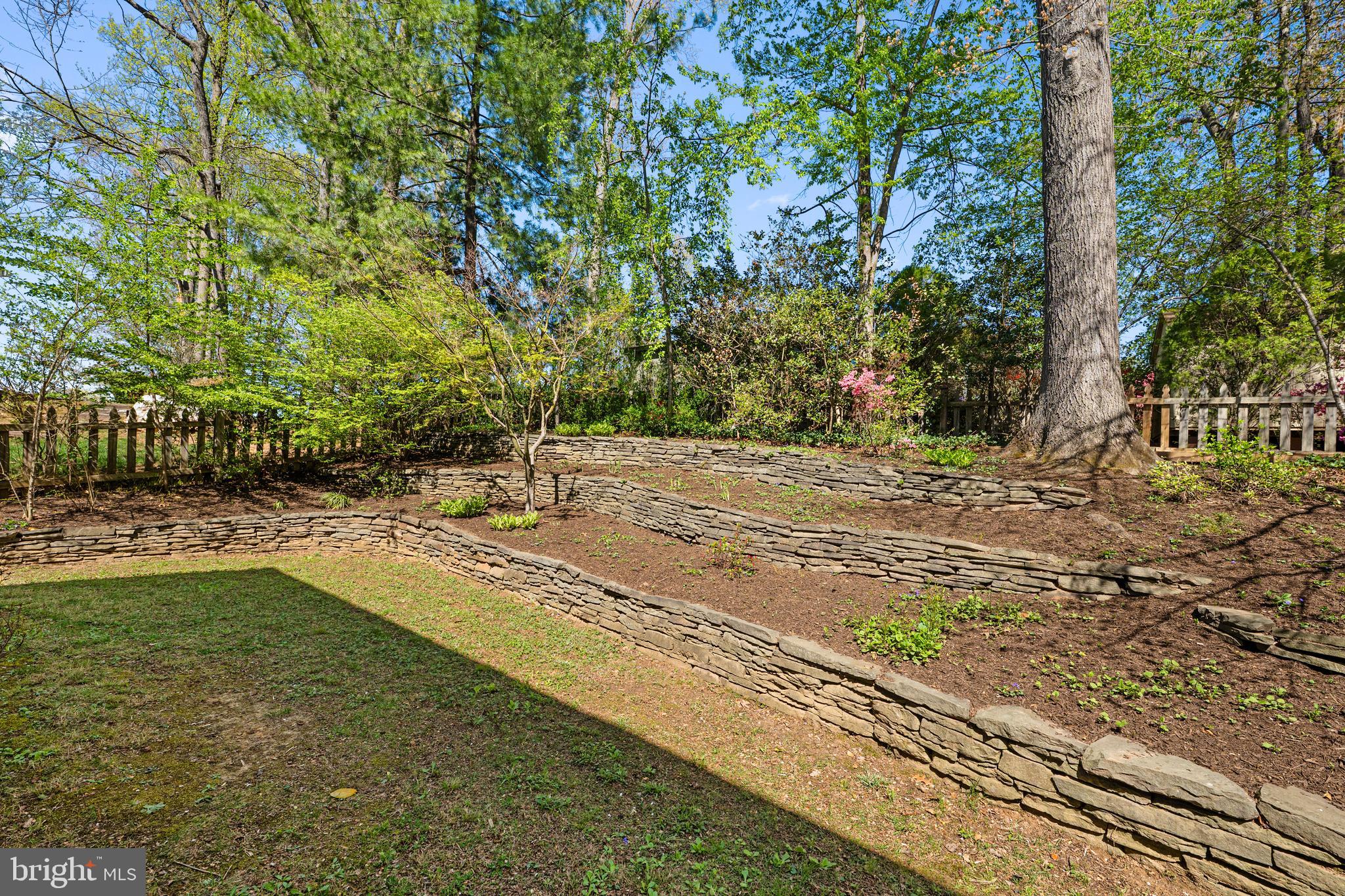 6703 Norview Court Springfield, VA 22152 - Photo 43 of 49 Landscaped Backyard