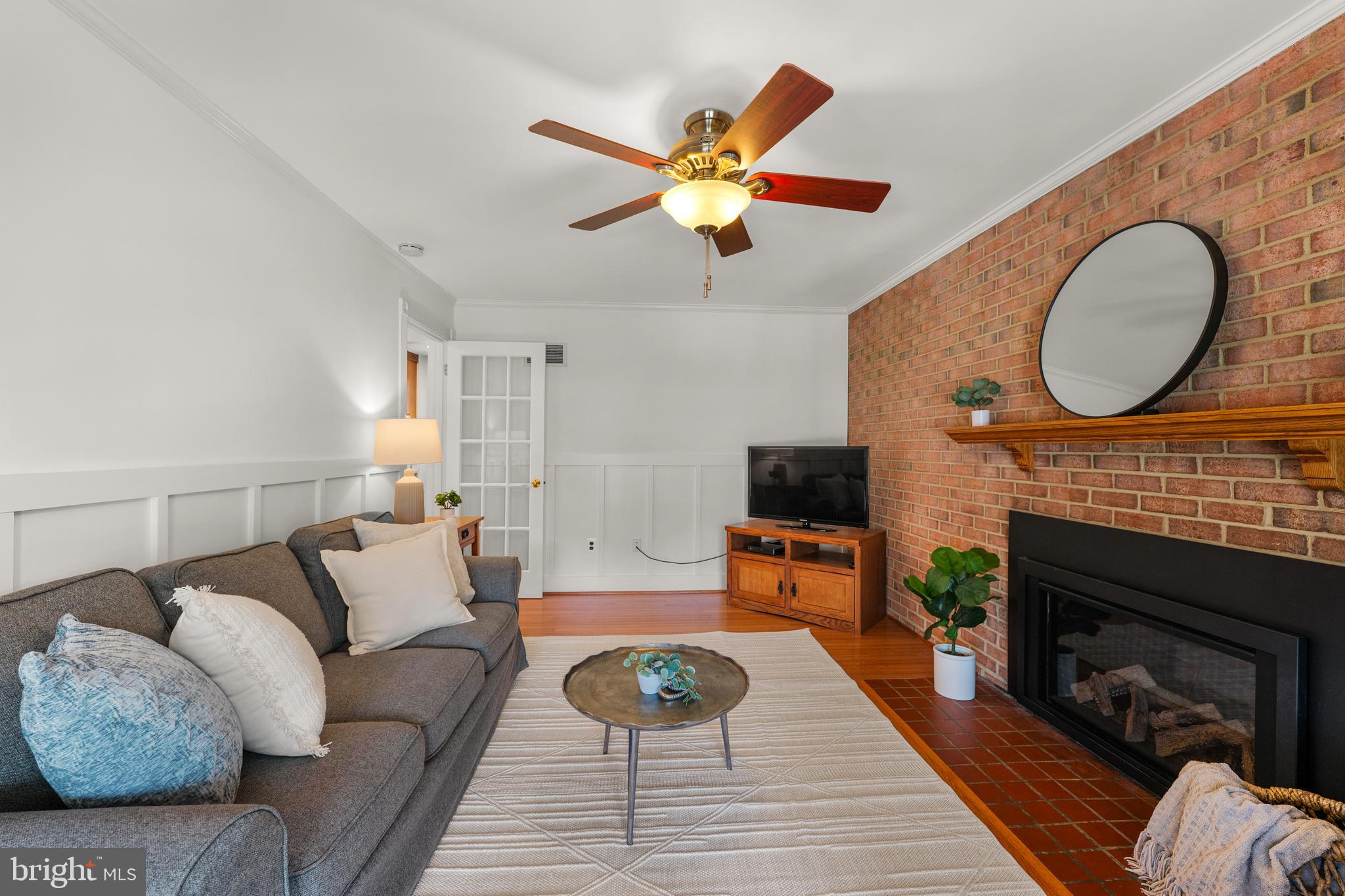 6703 Norview Court Springfield, VA 22152 - Photo 6 of 49 Family Room Off of Kitchen