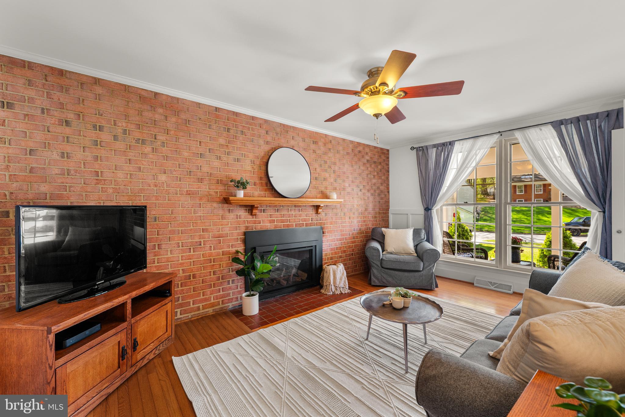 6703 Norview Court Springfield, VA 22152 - Photo 7 of 49 Family Room Off of Kitchen