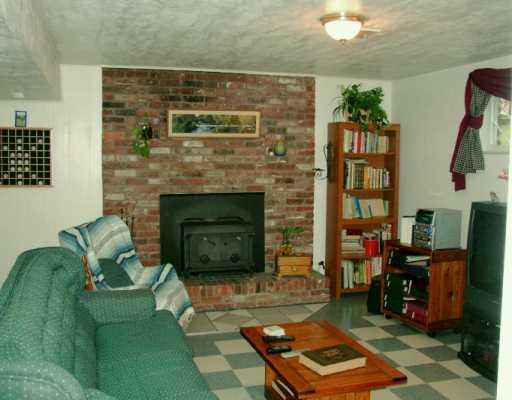 113 Johnston Road Canonsburg, PA 15317 - Photo 6 of 8 Gallery Image 6
