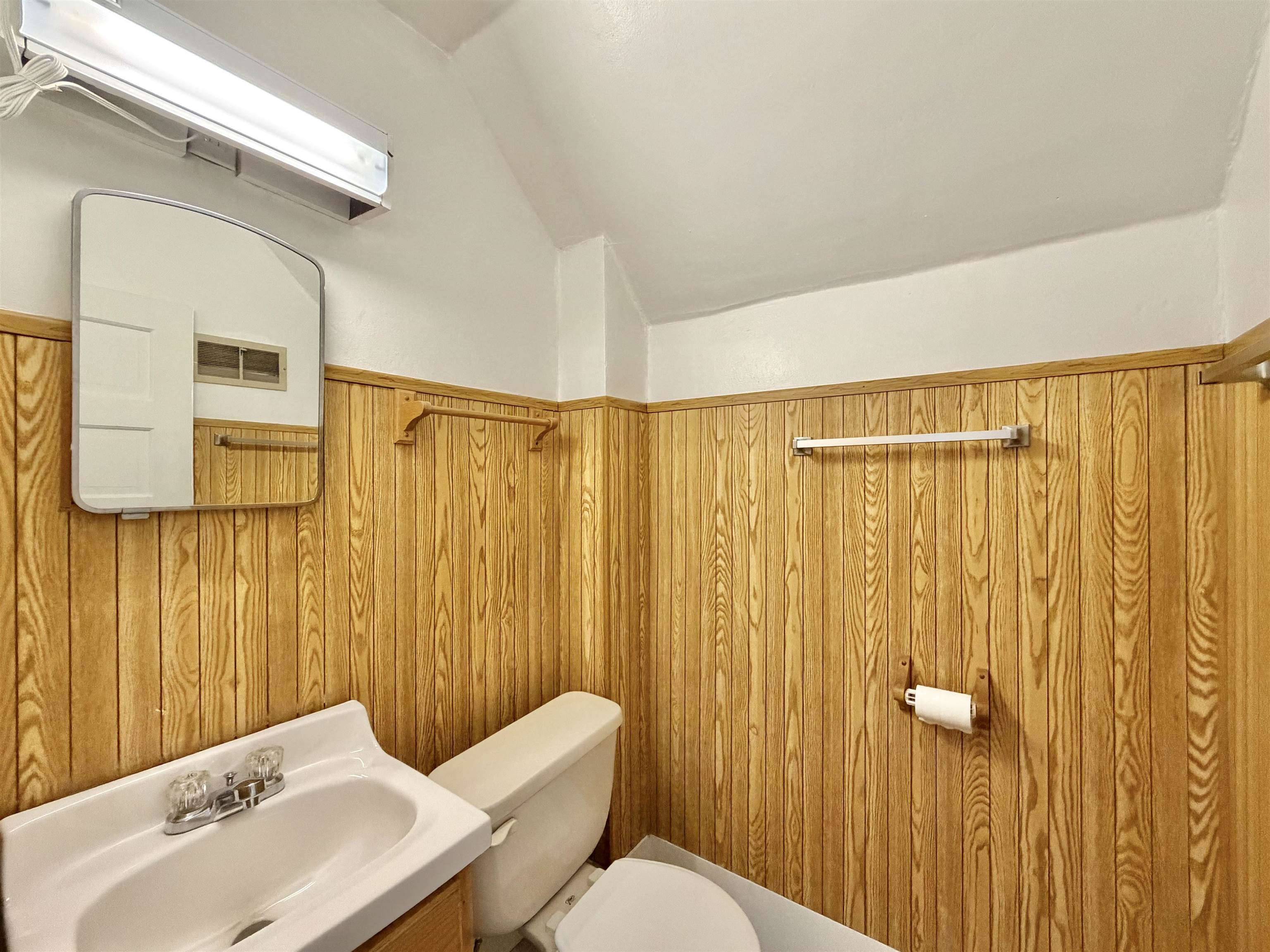 317 Allen Street Clinton, WI 53525 - Photo 18 of 21 Gallery Image 18