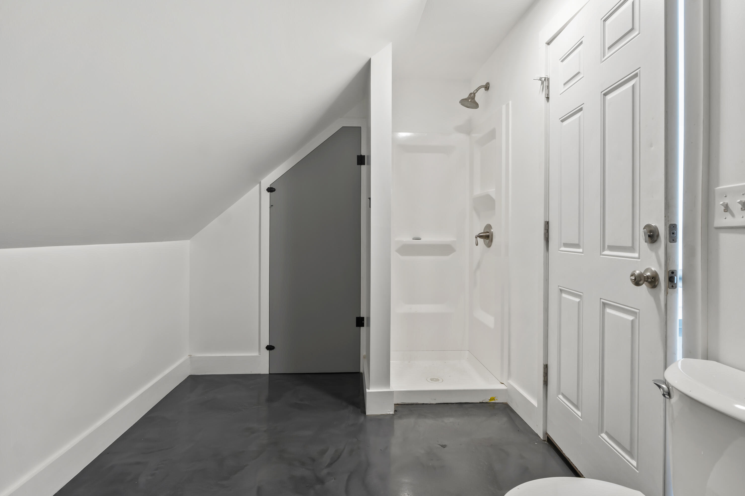 111 Scotland Bridge Road York, ME 03909 - Photo 61 of 82 Full Bathroom